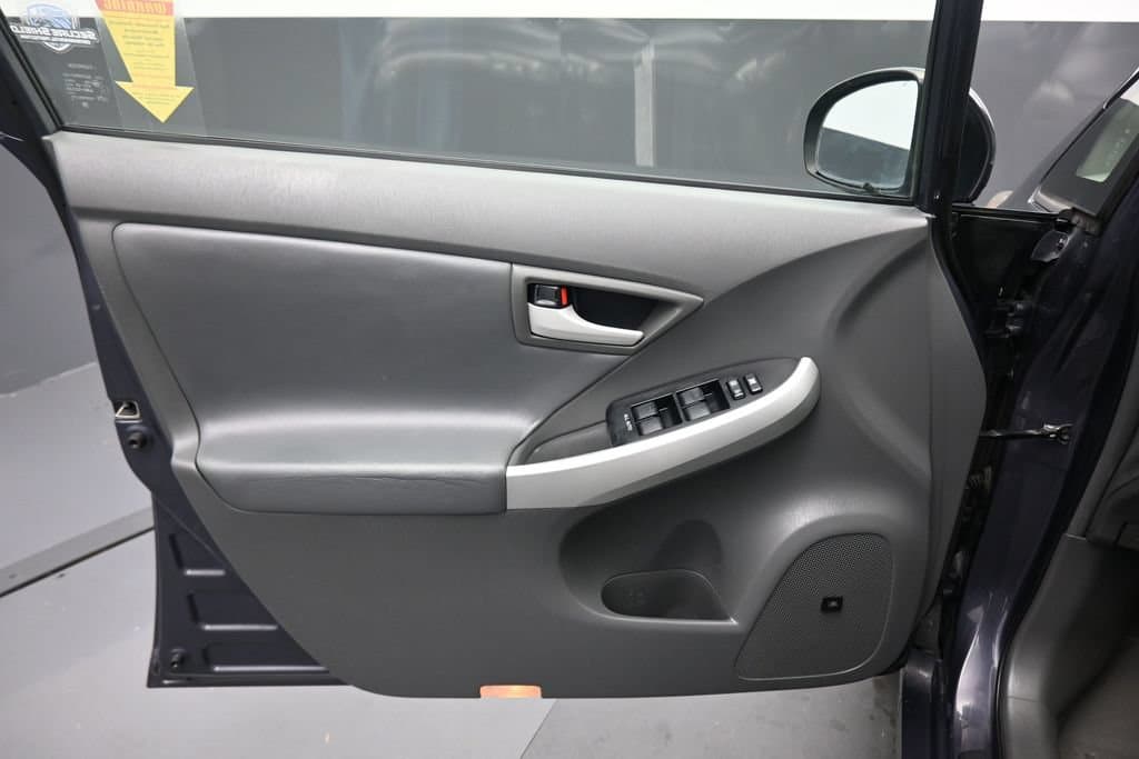 2011 Toyota Prius Five, photo 9 of 54