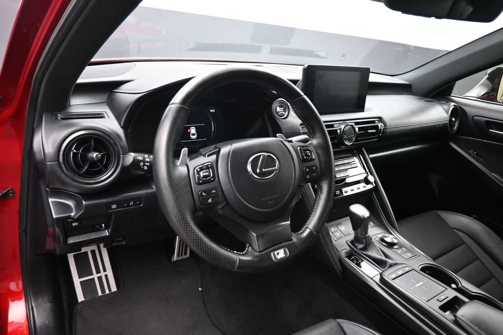2023 Lexus IS 350 F SPORT, photo 13 of 58