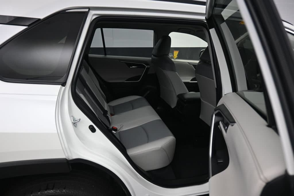 2019 Toyota RAV4 Limited, photo 37 of 57