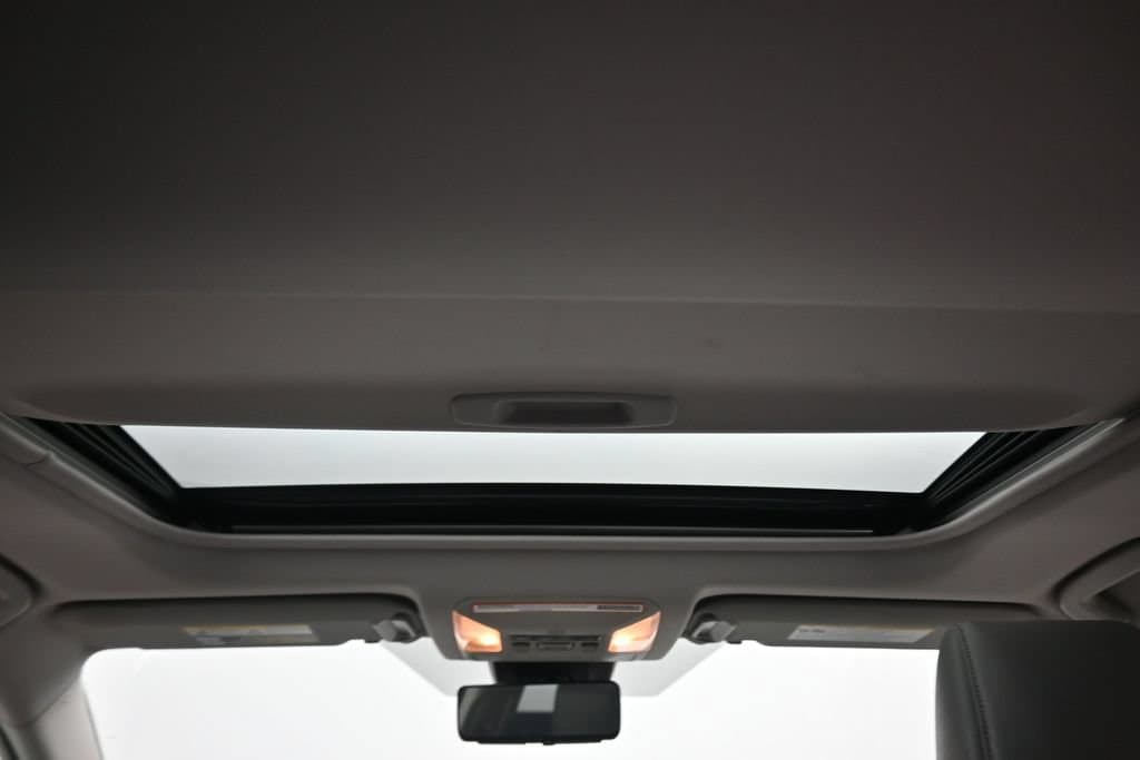 2019 Toyota RAV4 Limited, photo 39 of 57