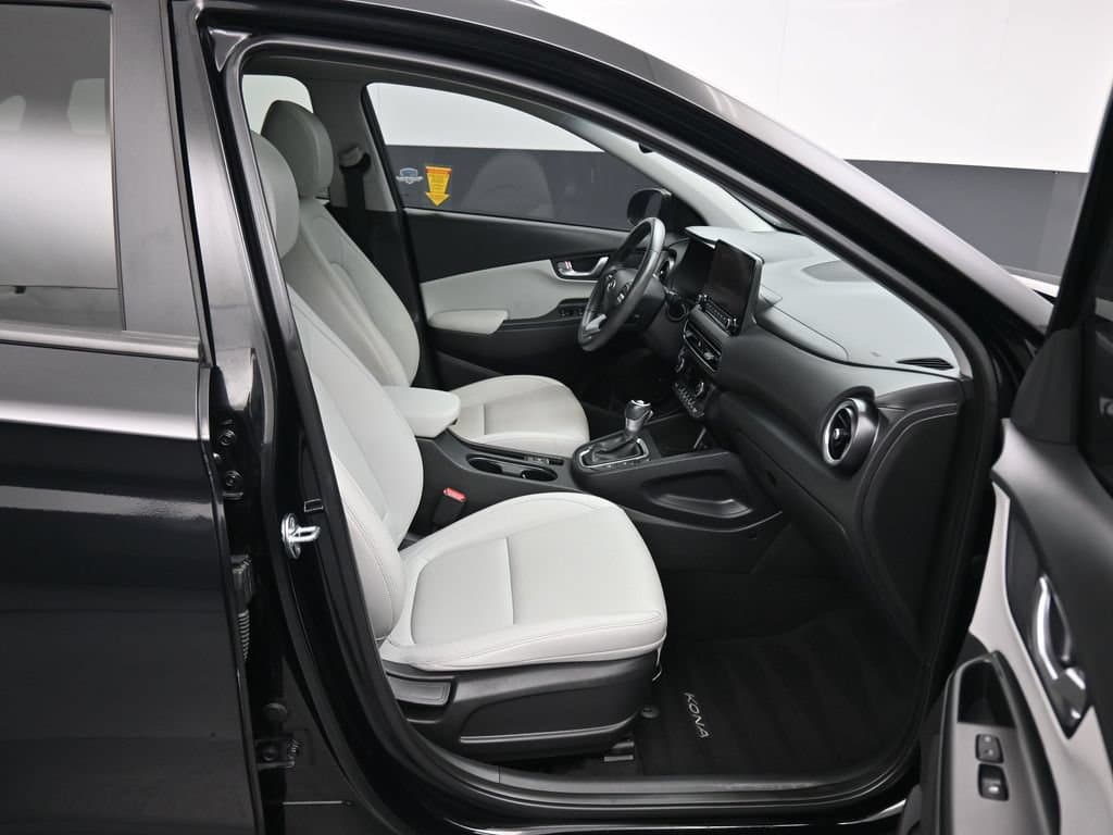2023 Hyundai Kona Limited, photo 45 of 62