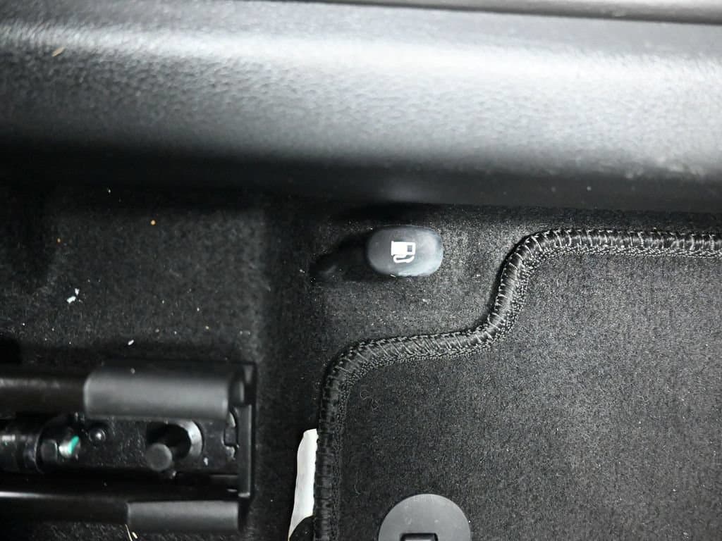 2023 Hyundai Kona Limited, photo 31 of 62