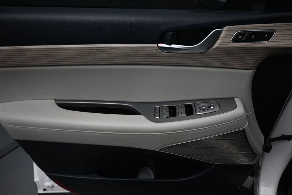 2022 Hyundai Palisade Limited, photo 10 of 83