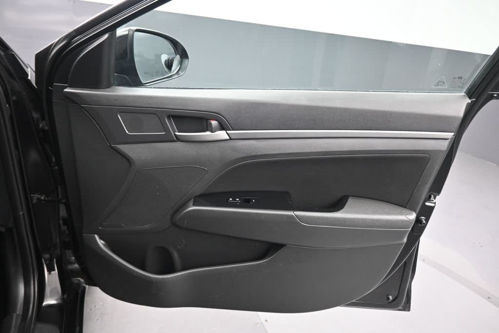 2018 Hyundai Elantra Value Edition, photo 36 of 57