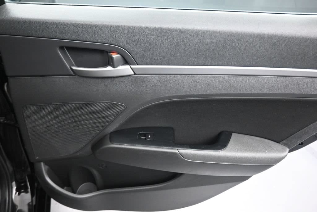 2018 Hyundai Elantra Value Edition, photo 32 of 57