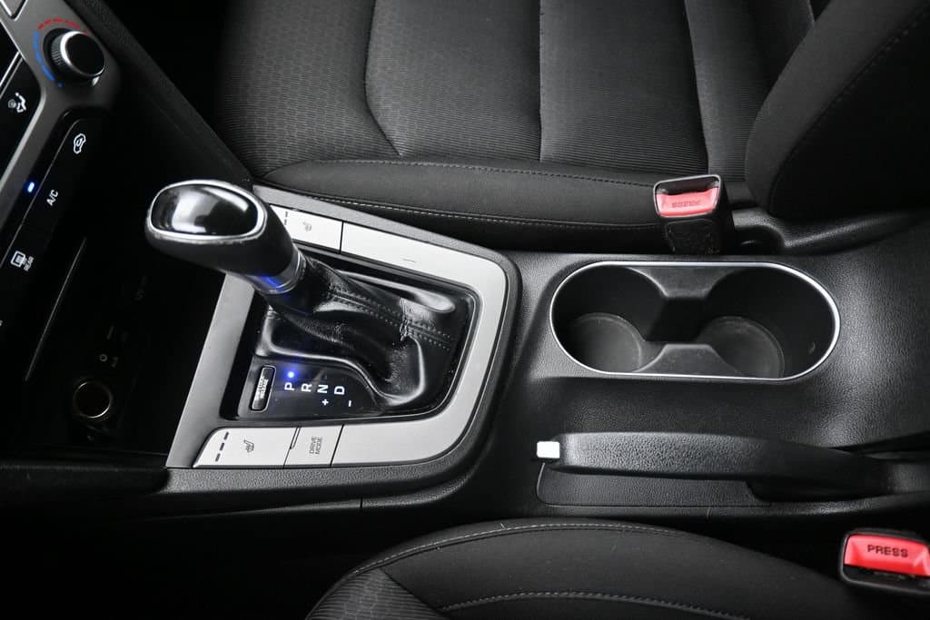 2018 Hyundai Elantra Value Edition, photo 21 of 57