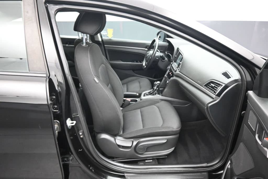 2018 Hyundai Elantra Value Edition, photo 38 of 57