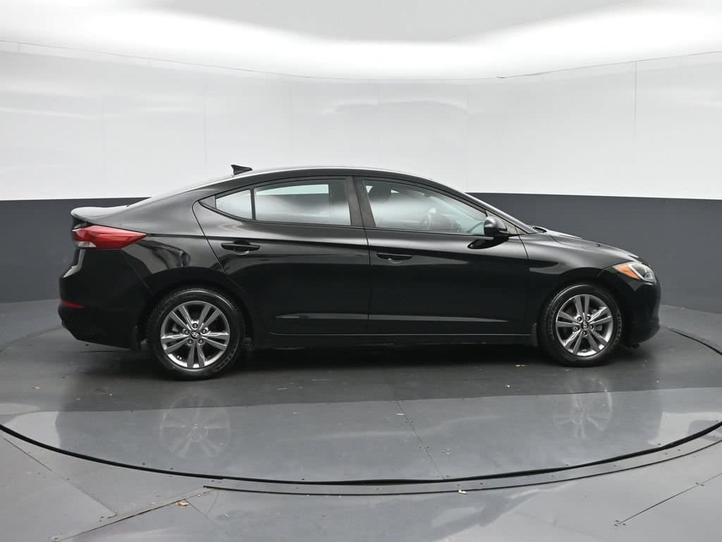 2018 Hyundai Elantra Value Edition, photo 8 of 57