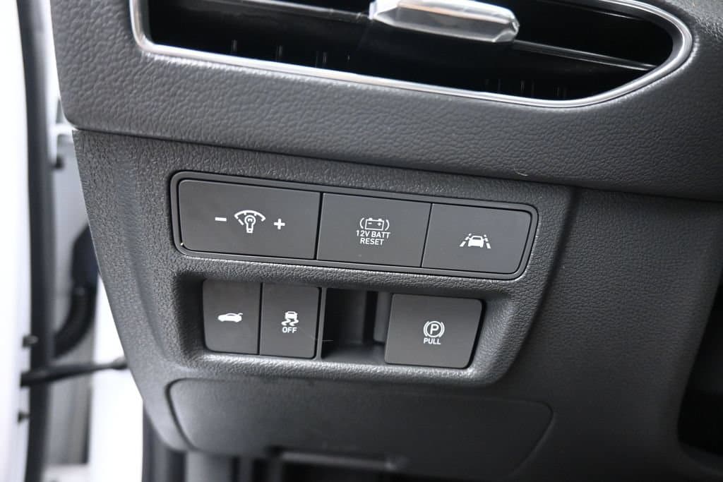 2021 Hyundai Sonata Hybrid Limited, photo 32 of 67