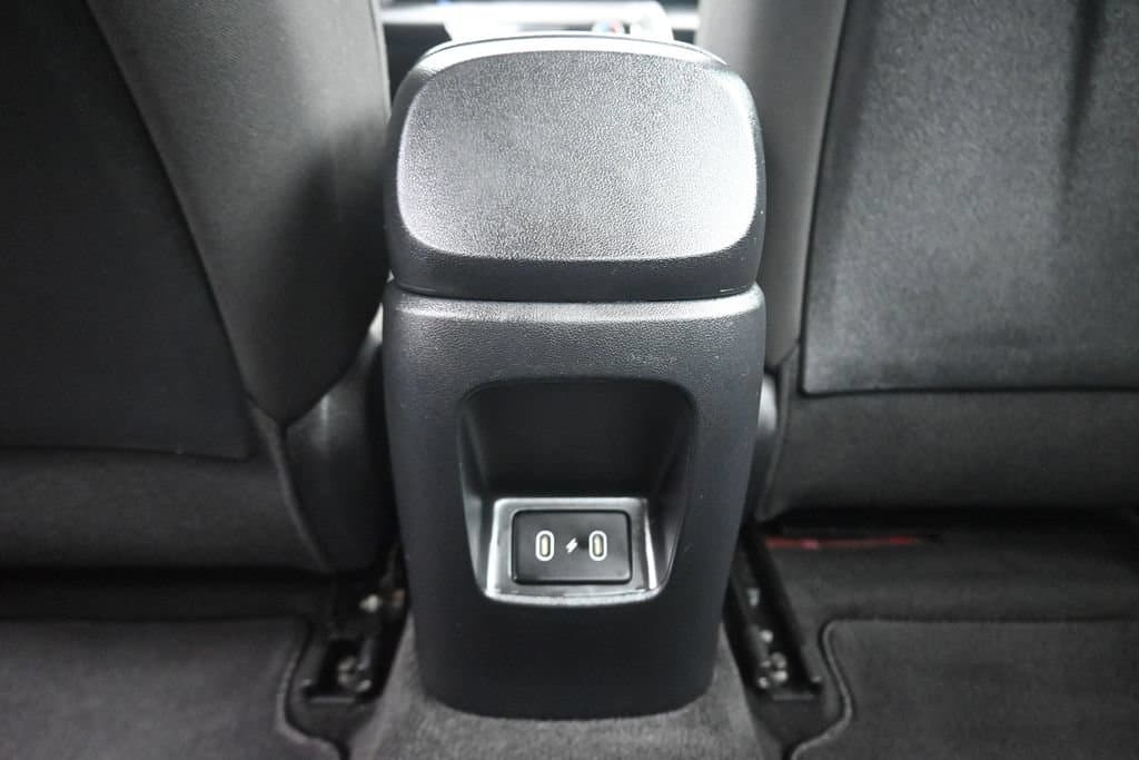 2025 Hyundai Elantra SEL Sport, photo 33 of 58