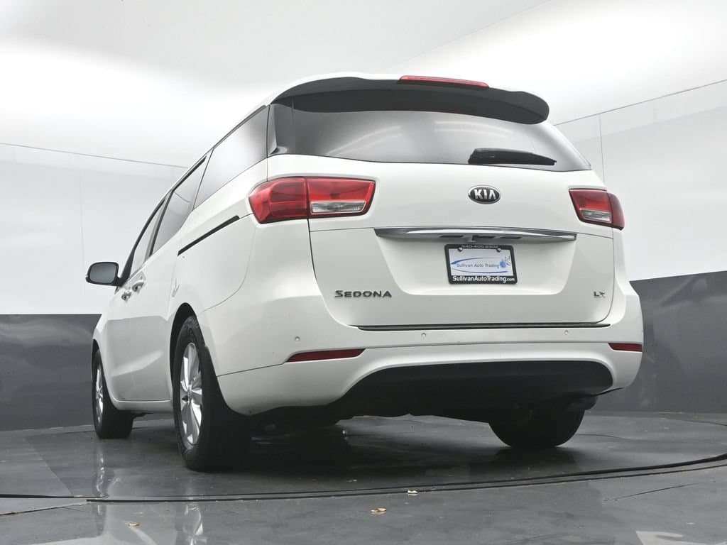 2017 Kia Sedona LX, photo 68 of 73