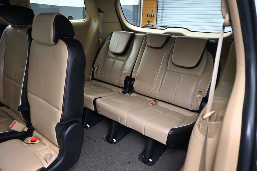 2017 Kia Sedona LX, photo 38 of 73