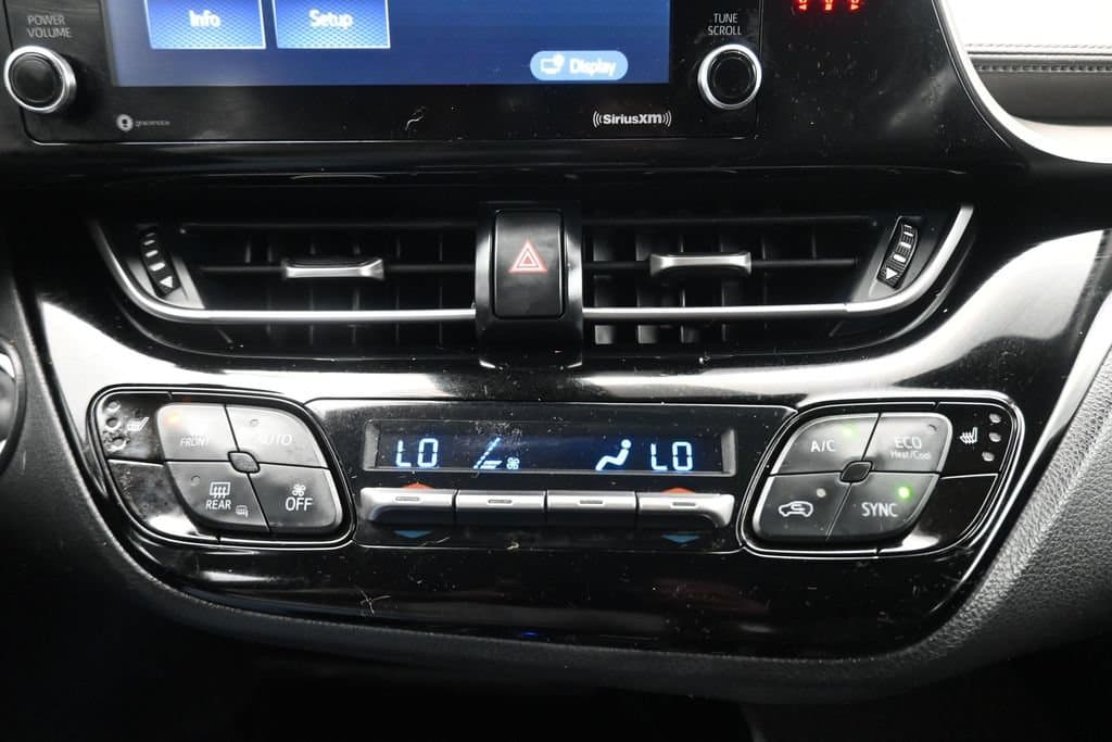 2021 Toyota C-HR Limited, photo 19 of 54