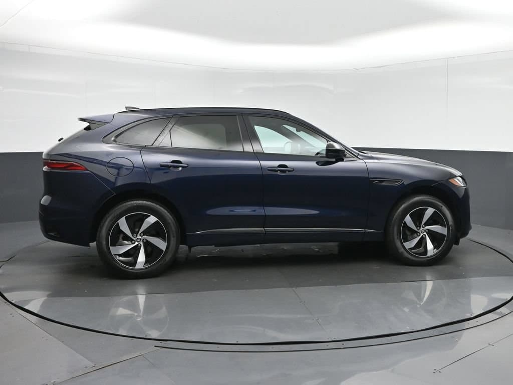 2024 Jaguar F-PACE P250 R-Dynamic S, photo 8 of 61
