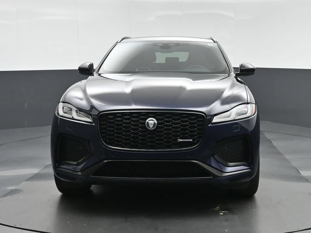 2024 Jaguar F-PACE P250 R-Dynamic S, photo 2 of 61