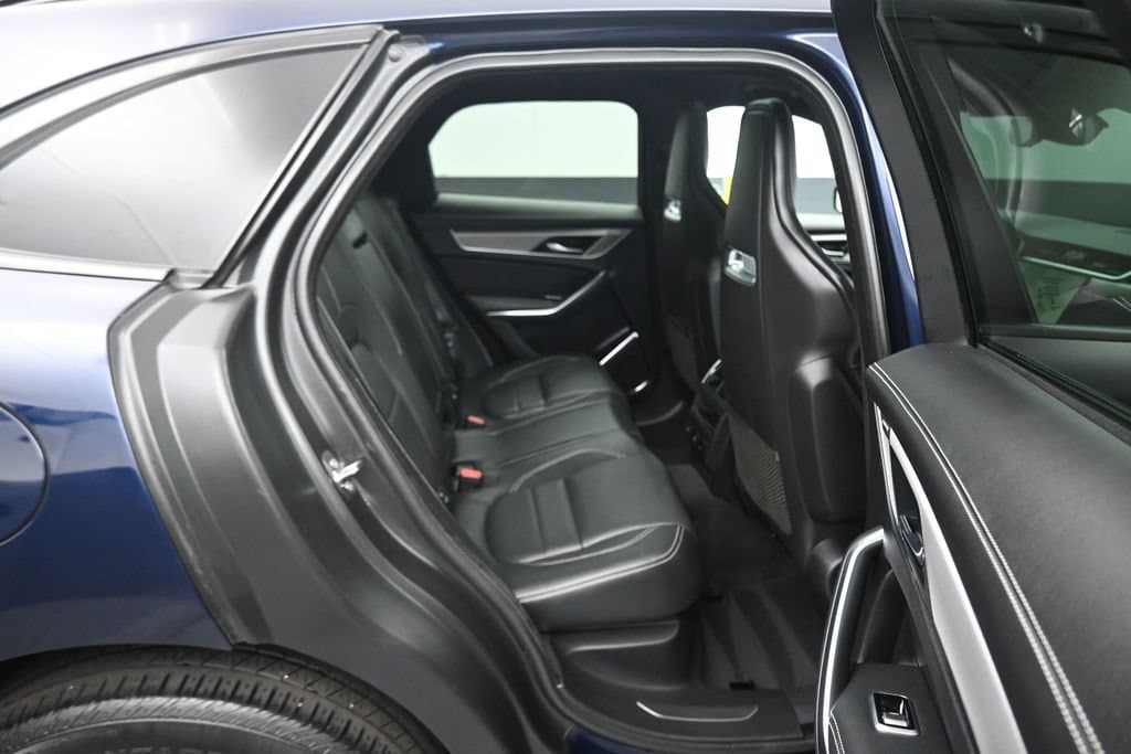 2024 Jaguar F-PACE P250 R-Dynamic S, photo 36 of 61