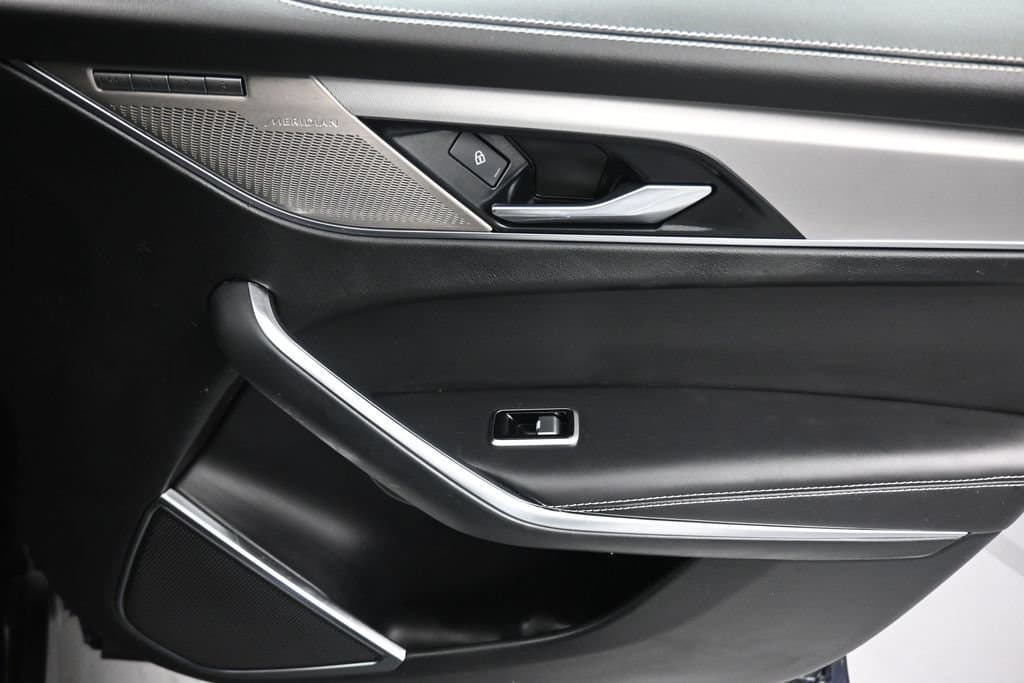 2024 Jaguar F-PACE P250 R-Dynamic S, photo 40 of 61