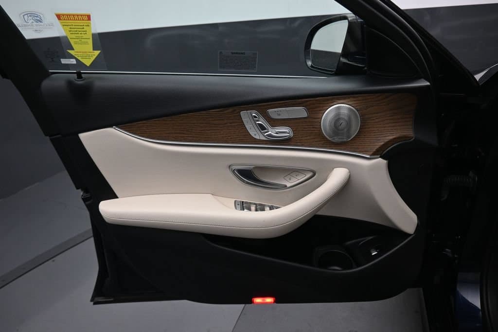 2022 Mercedes-Benz E-Class E 350, photo 9 of 64