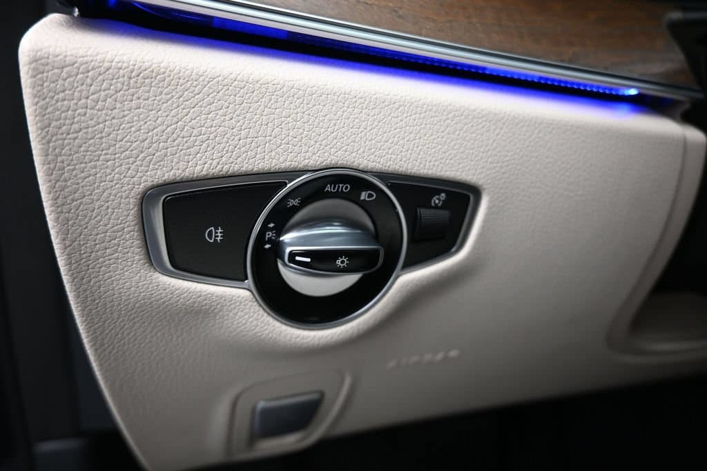 2022 Mercedes-Benz E-Class E 350, photo 32 of 64