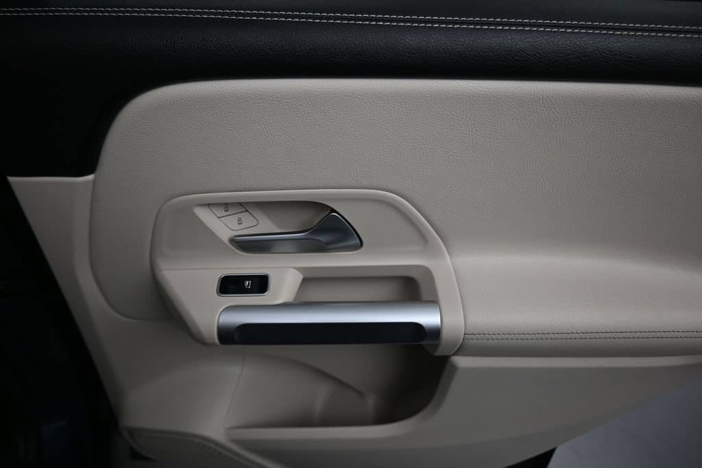 2022 Mercedes-Benz GLB GLB 250 4MATIC®, photo 46 of 73