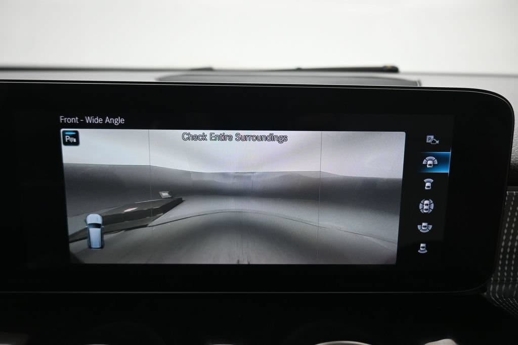 2022 Mercedes-Benz GLB GLB 250 4MATIC®, photo 22 of 73