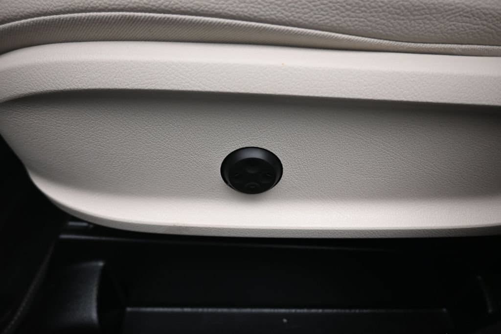 2022 Mercedes-Benz GLB GLB 250 4MATIC®, photo 13 of 73