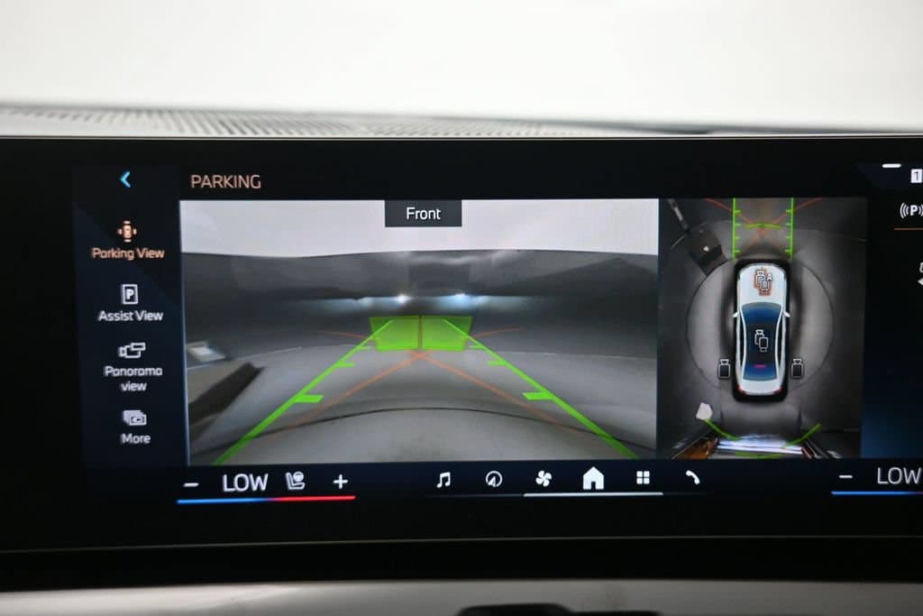 2026 BMW 5 Series 530i, photo 27 of 68