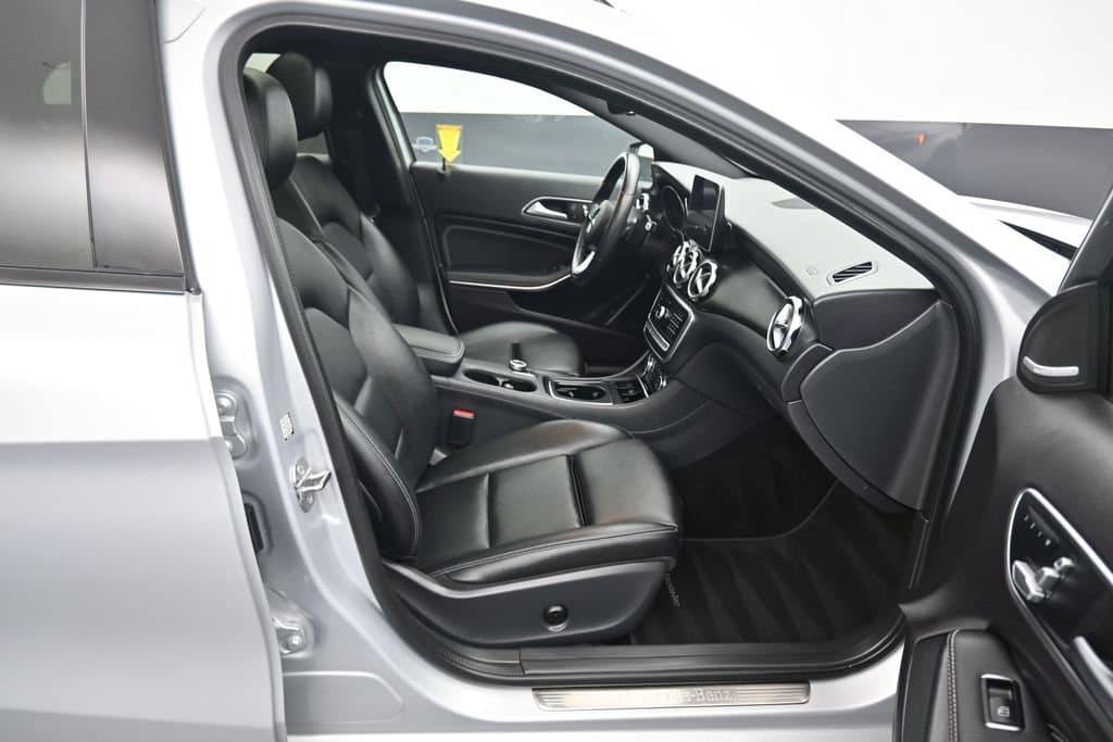 2020 Mercedes-Benz GLA GLA 250 4MATIC®, photo 42 of 58