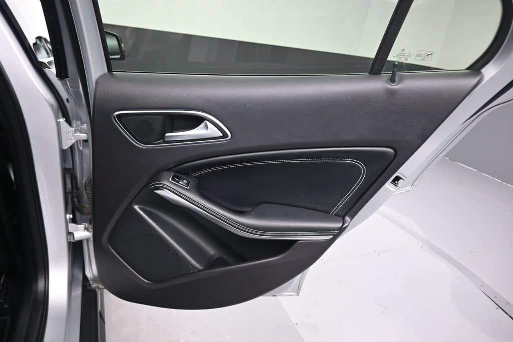 2020 Mercedes-Benz GLA GLA 250 4MATIC®, photo 35 of 58