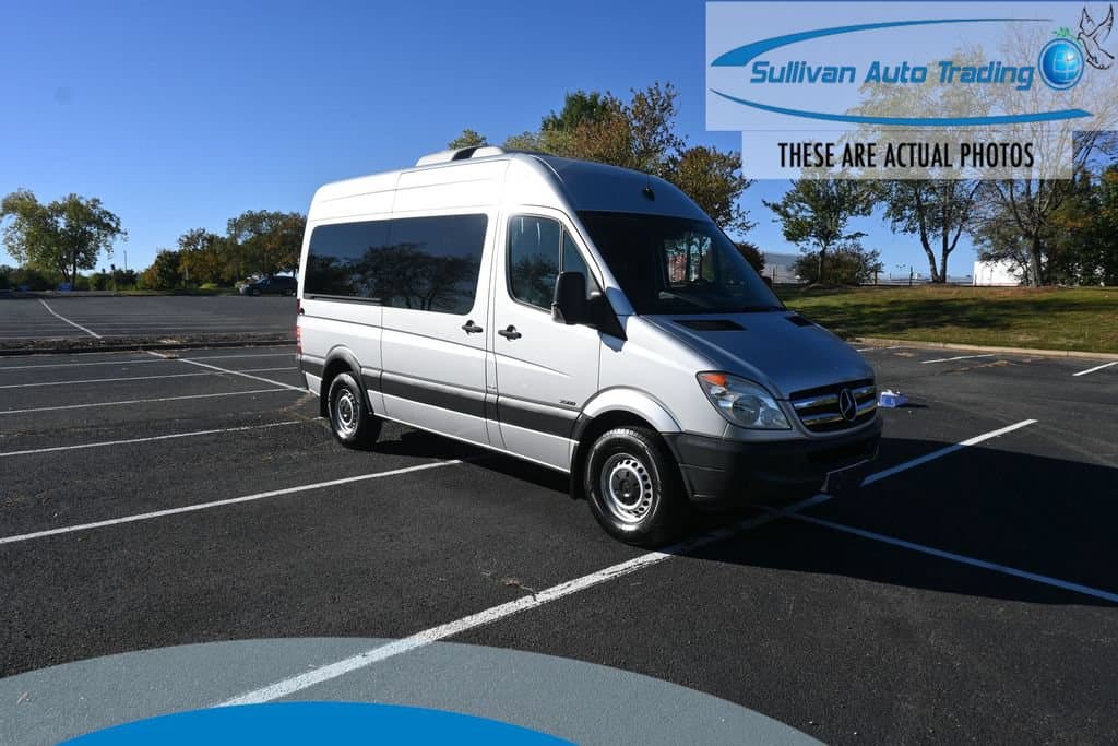 2013 Mercedes-Benz Sprinter 2500 Passenger 144 WB BlueTEC®, photo 1 of 62